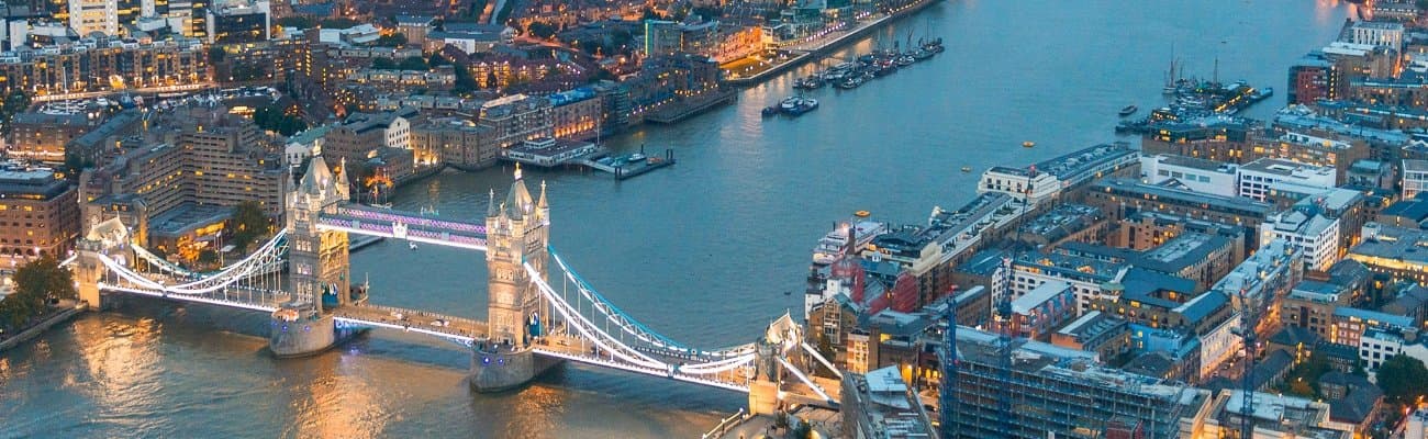 Stirling Ackroyd Surveyors logo